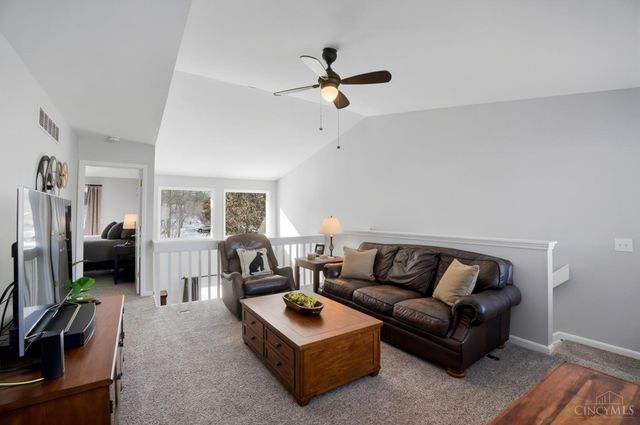 318 Miami Lakes Drive, Milford, OH 45150