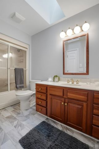 318 Miami Lakes Drive, Milford, OH 45150