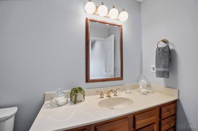 318 Miami Lakes Drive, Milford, OH 45150