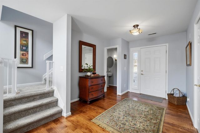 318 Miami Lakes Drive, Milford, OH 45150