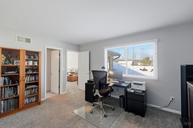 318 Miami Lakes Drive, Milford, OH 45150