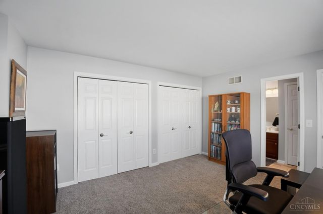 318 Miami Lakes Drive, Milford, OH 45150