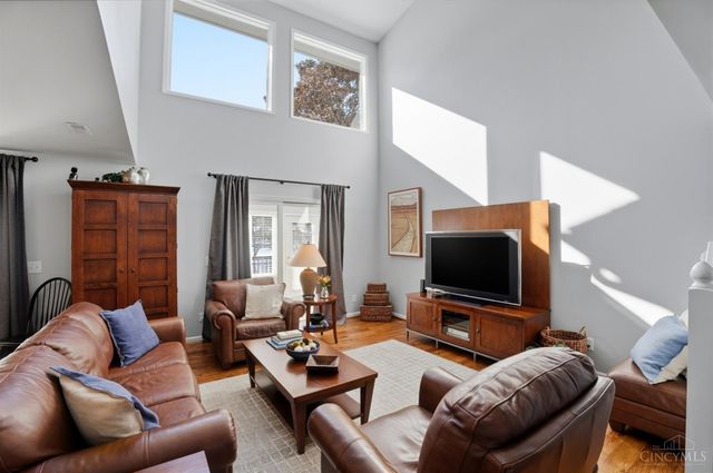 318 Miami Lakes Drive, Milford, OH 45150