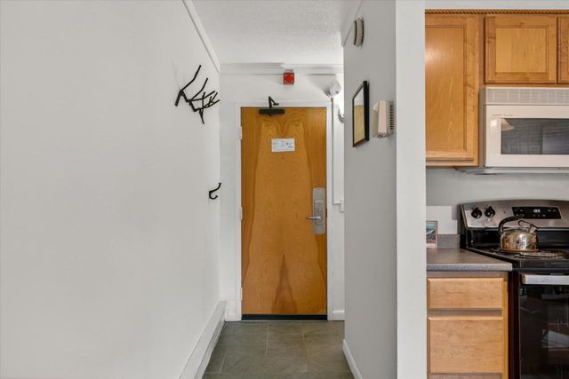 695 E Mountain Rd Unit E-7, Killington, VT 05751