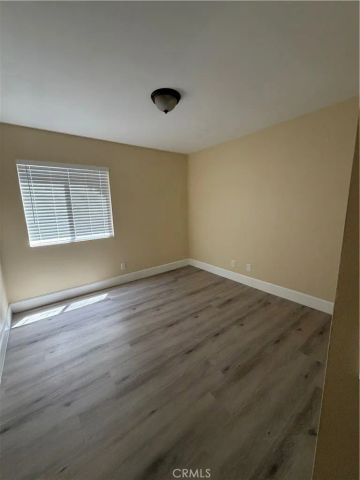 25420 Sheffield Ln, Saugus, CA 91350