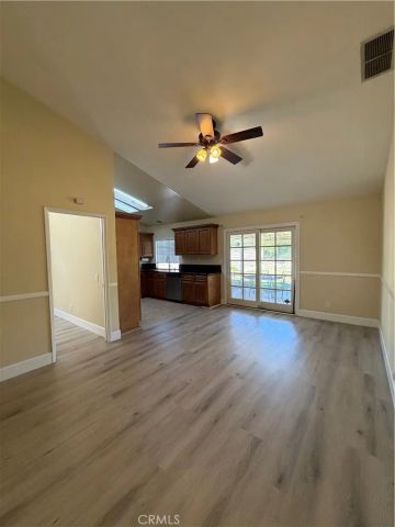 25420 Sheffield Ln, Saugus, CA 91350