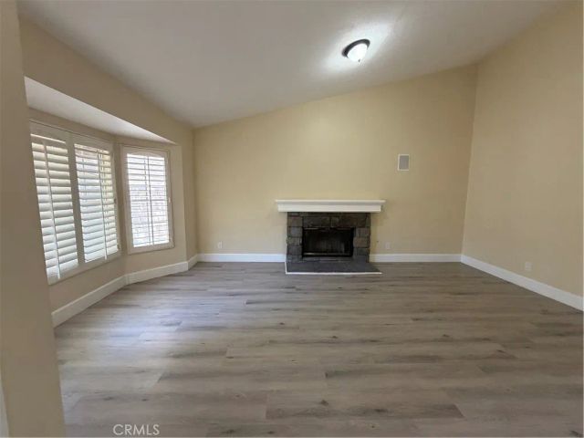 25420 Sheffield Ln, Saugus, CA 91350