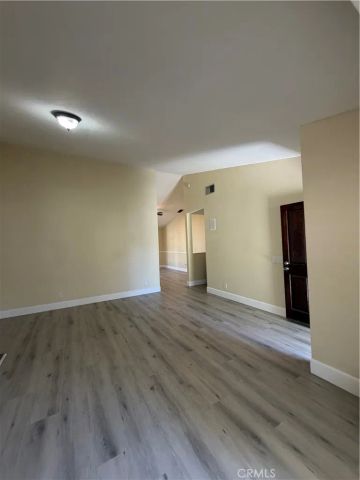 25420 Sheffield Ln, Saugus, CA 91350