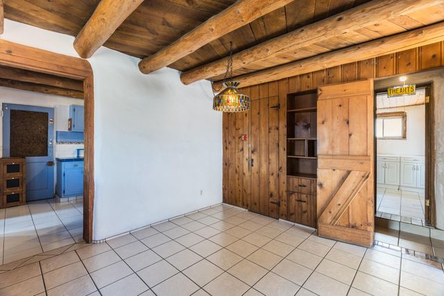 815 Rio Vista Circle SW, Albuquerque, NM 87105