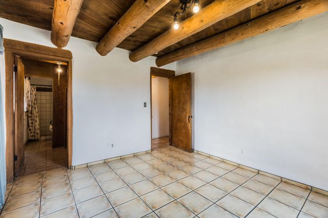 815 Rio Vista Circle SW, Albuquerque, NM 87105