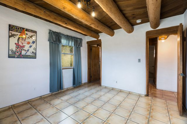 815 Rio Vista Circle SW, Albuquerque, NM 87105