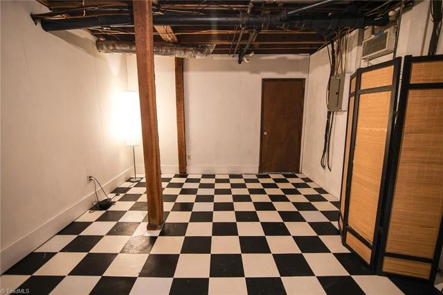 615 Corona Street, Winston-salem, NC 27103