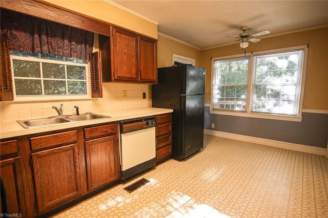 615 Corona Street, Winston-salem, NC 27103