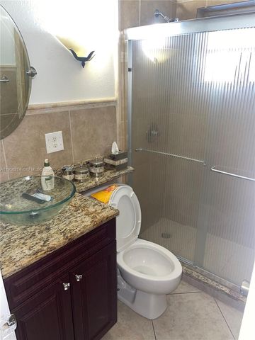 6510 Park Street, Hollywood, FL 33024