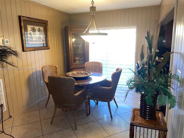 6510 Park Street, Hollywood, FL 33024