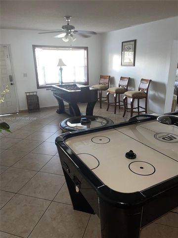 6510 Park Street, Hollywood, FL 33024