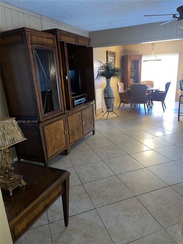 6510 Park Street, Hollywood, FL 33024