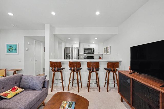 1725 N Via Miraleste 2121, Palm Springs, CA 92262