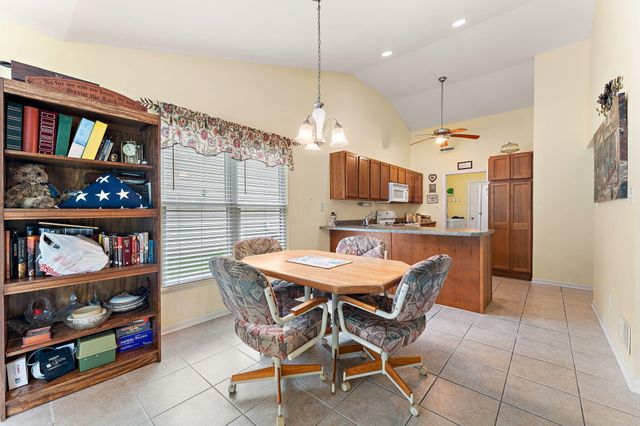 1138 Cherrywood Lane, Schererville, IN 46375