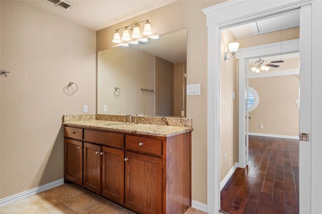 1906 Malone Cliff View, Dallas, TX 75208