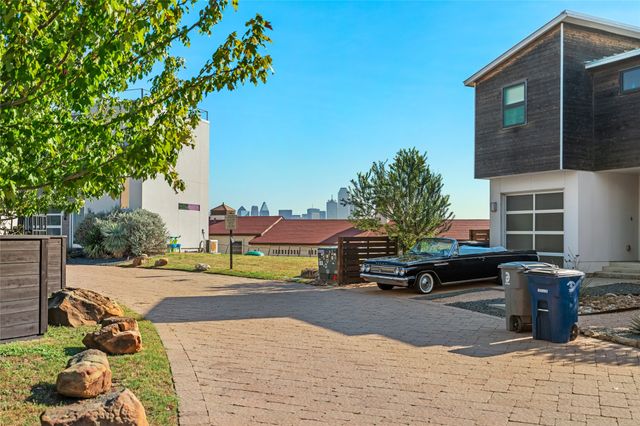 1906 Malone Cliff View, Dallas, TX 75208