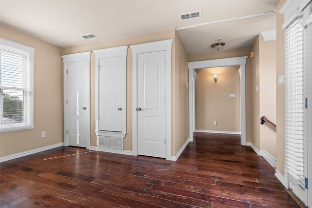 1906 Malone Cliff View, Dallas, TX 75208