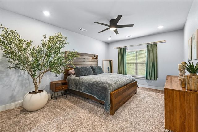 86 Rillington Drive, Bella Vista, AR 72714