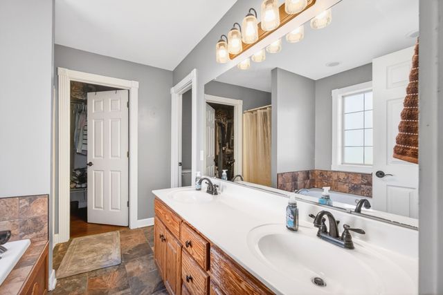 3432 WJ Robinson Rd, Cookeville, TN 38506