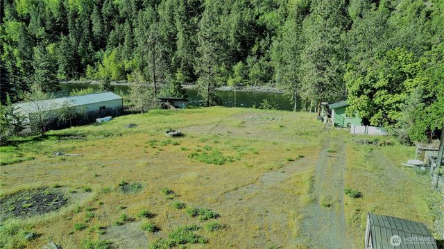 8829 Josephine Avenue, Dryden, WA 98821