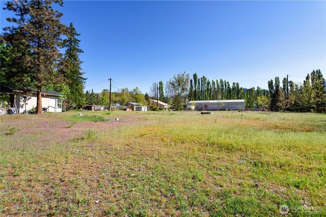 8829 Josephine Avenue, Dryden, WA 98821
