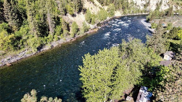 8829 Josephine Avenue, Dryden, WA 98821