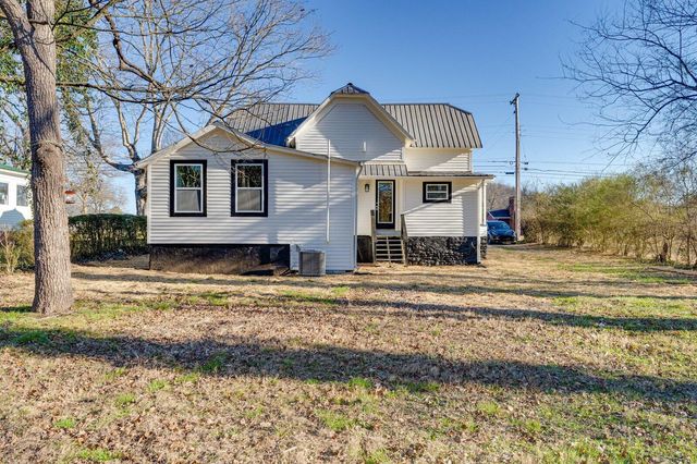 213 Southern College Street, Graysville, TN 37338