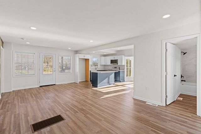 213 Southern College Street, Graysville, TN 37338