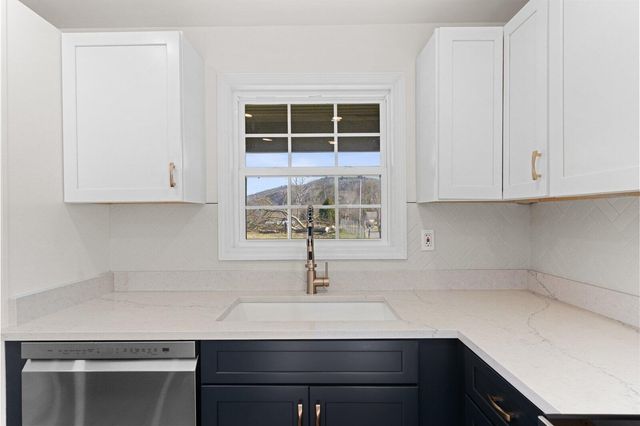 213 Southern College Street, Graysville, TN 37338