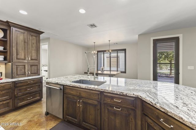 8416 W Sands Court W, Peoria, AZ 85383