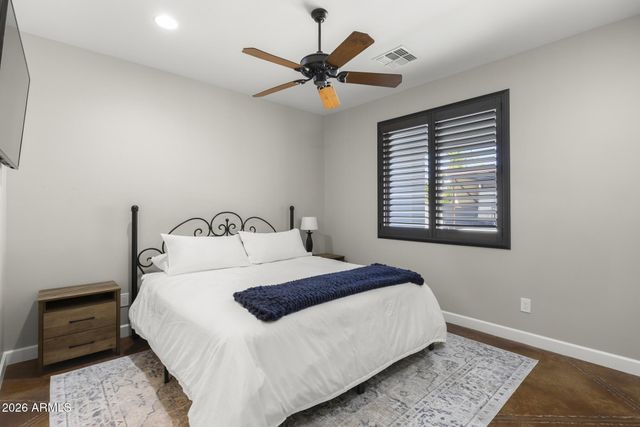 8416 W Sands Court W, Peoria, AZ 85383