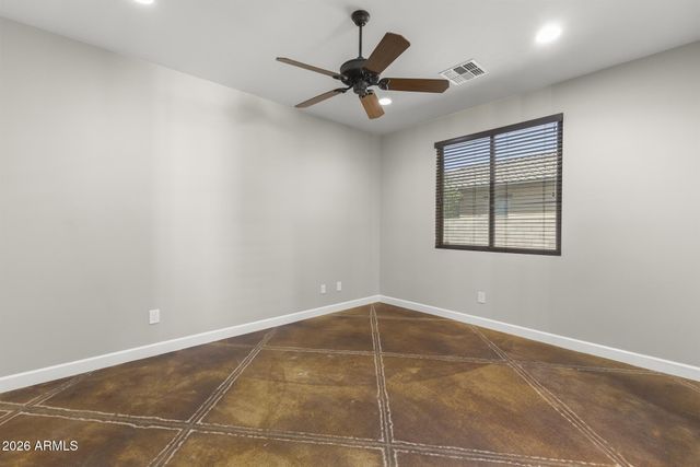 8416 W Sands Court W, Peoria, AZ 85383