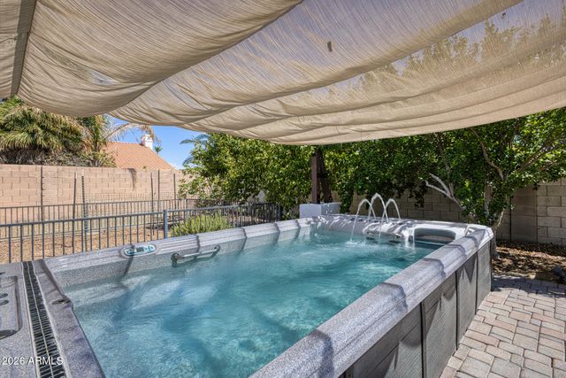 8416 W Sands Court W, Peoria, AZ 85383