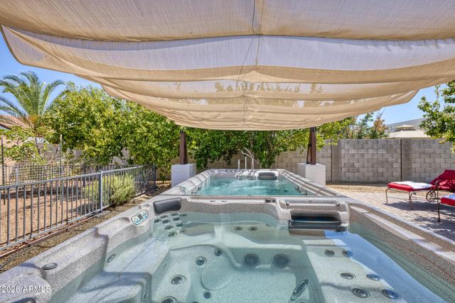8416 W Sands Court W, Peoria, AZ 85383