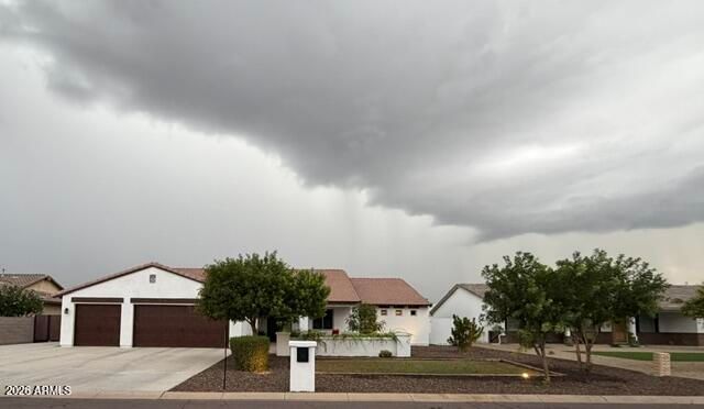 8416 W Sands Court W, Peoria, AZ 85383