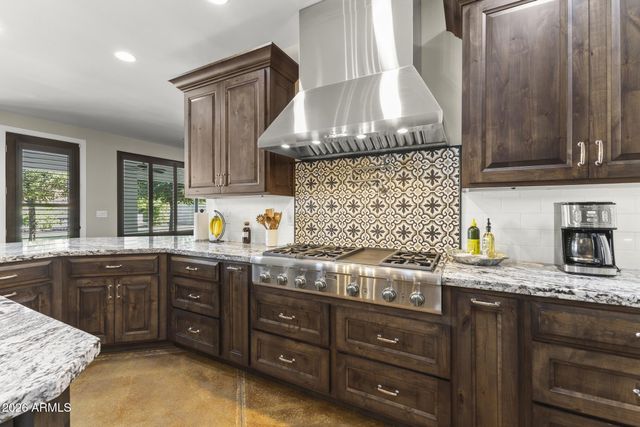8416 W Sands Court W, Peoria, AZ 85383