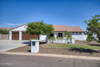 8416 W Sands Court W, Peoria, AZ 85383