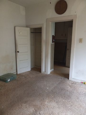108 W Stroud Street, Frost, TX 76641