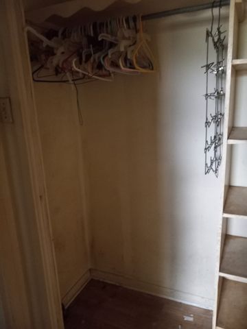 108 W Stroud Street, Frost, TX 76641