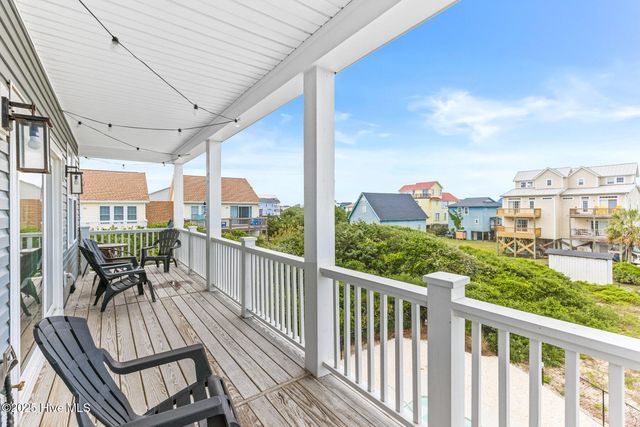 822 S Topsail Drive B, Surf City, NC 28445