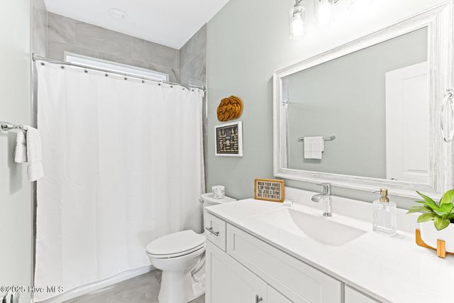 822 S Topsail Drive B, Surf City, NC 28445