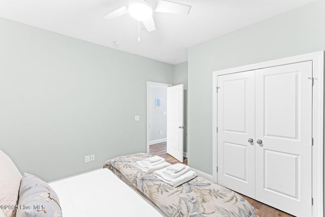 822 S Topsail Drive B, Surf City, NC 28445