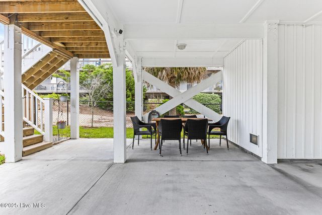 822 S Topsail Drive B, Surf City, NC 28445