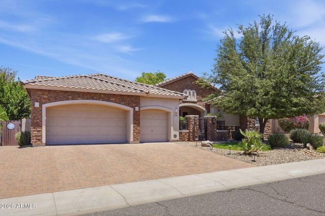 5504 W STRAIGHT ARROW Lane, Phoenix, AZ 85083