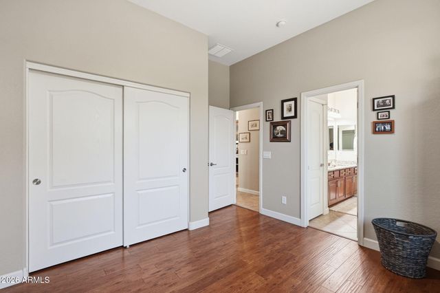5504 W STRAIGHT ARROW Lane, Phoenix, AZ 85083